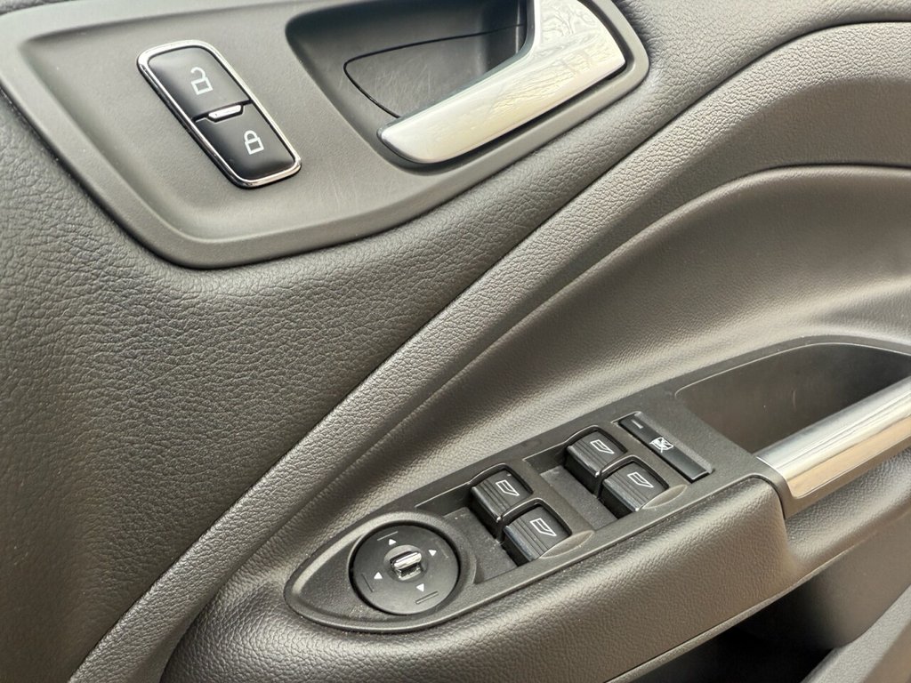 Used Ford Kuga 2014 for sale - 76445775: Photo 28