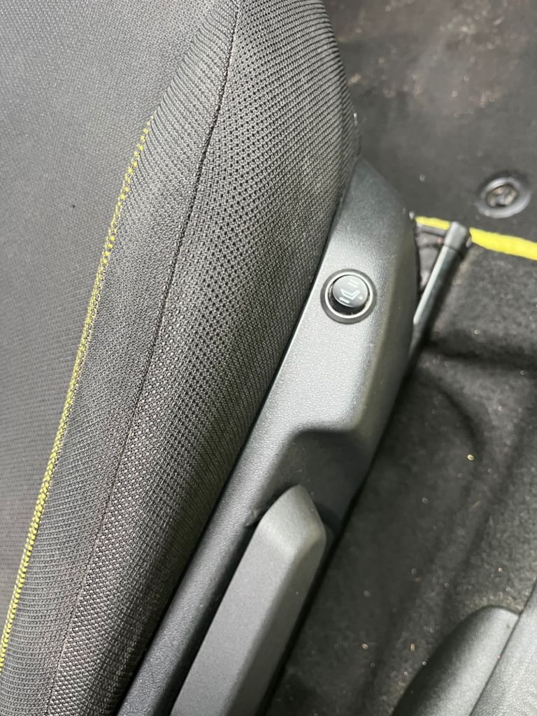 Used Toyota AYGO 2016 for sale - 77369389: Photo 26