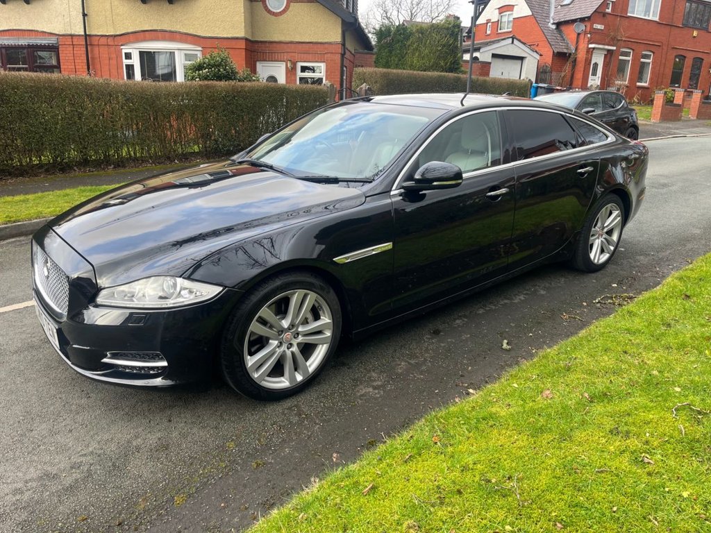 Used Jaguar XJ 2015 for sale - 77498728: Photo 2