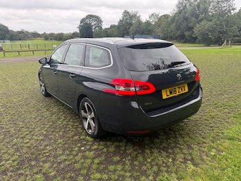 Used Peugeot 308 2018 for sale - 76364116: Photo