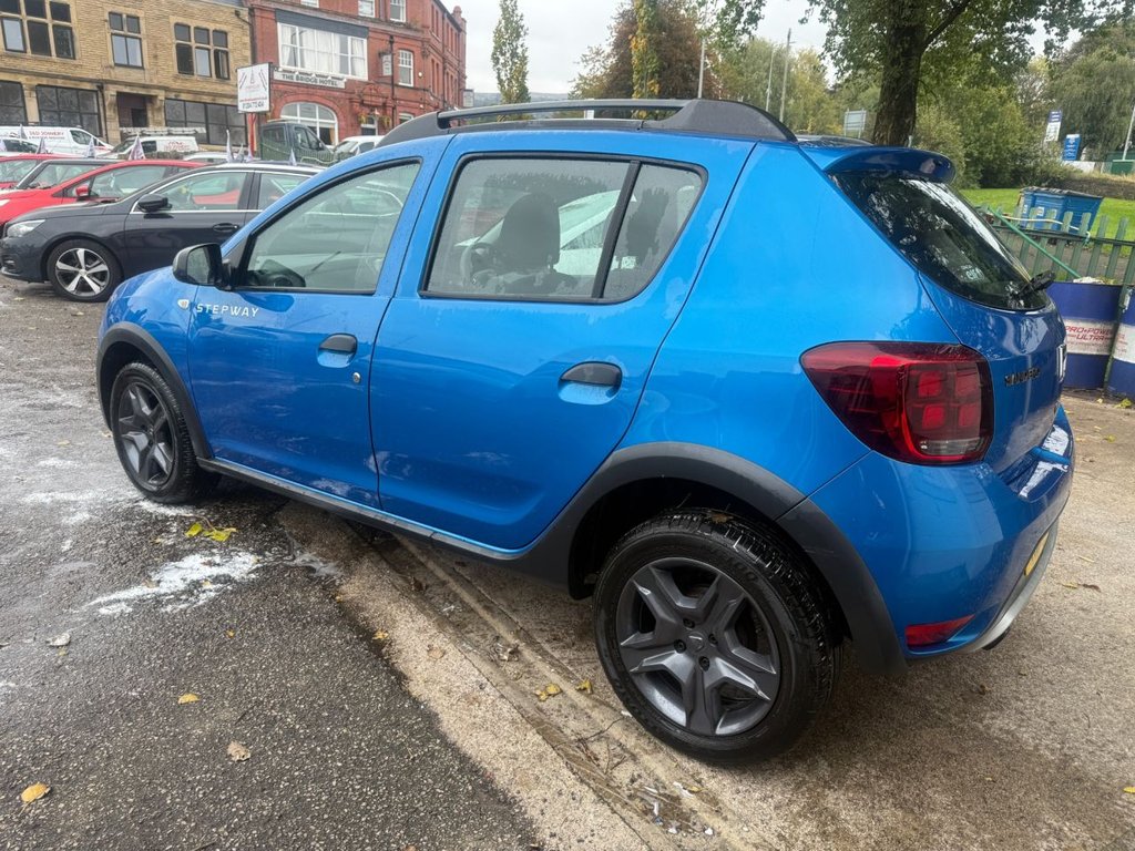 Used Dacia Sandero Stepway 2017 for sale - 76364127: Photo 6