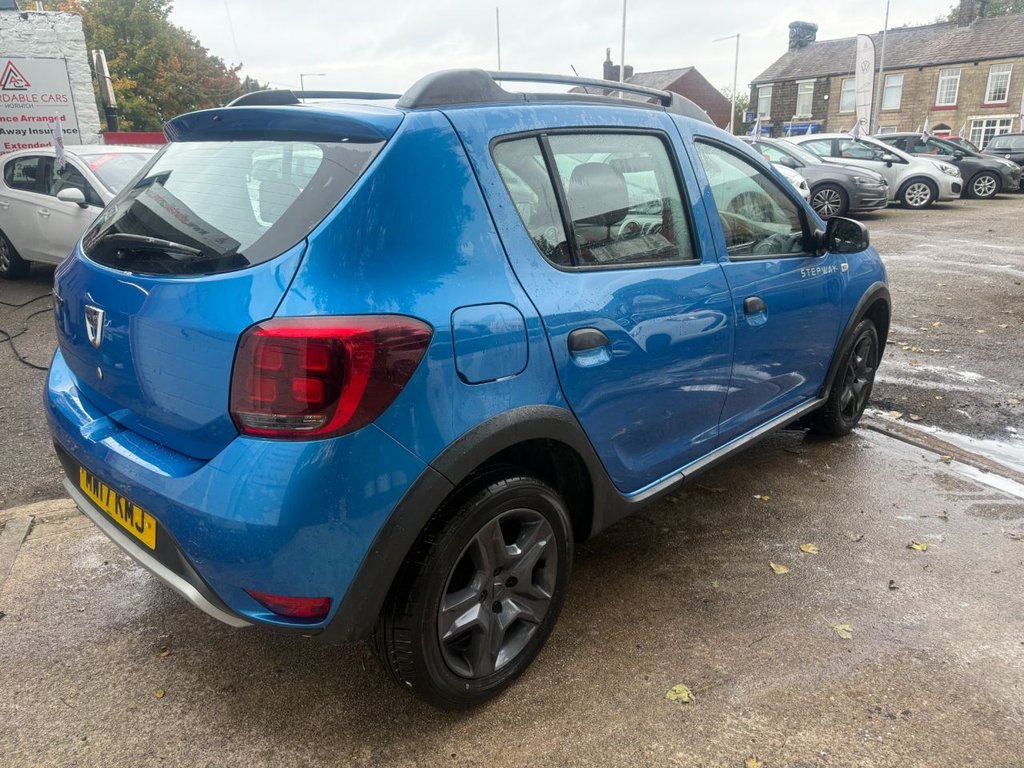 Used Dacia Sandero Stepway 2017 for sale - 76364127: Photo 8