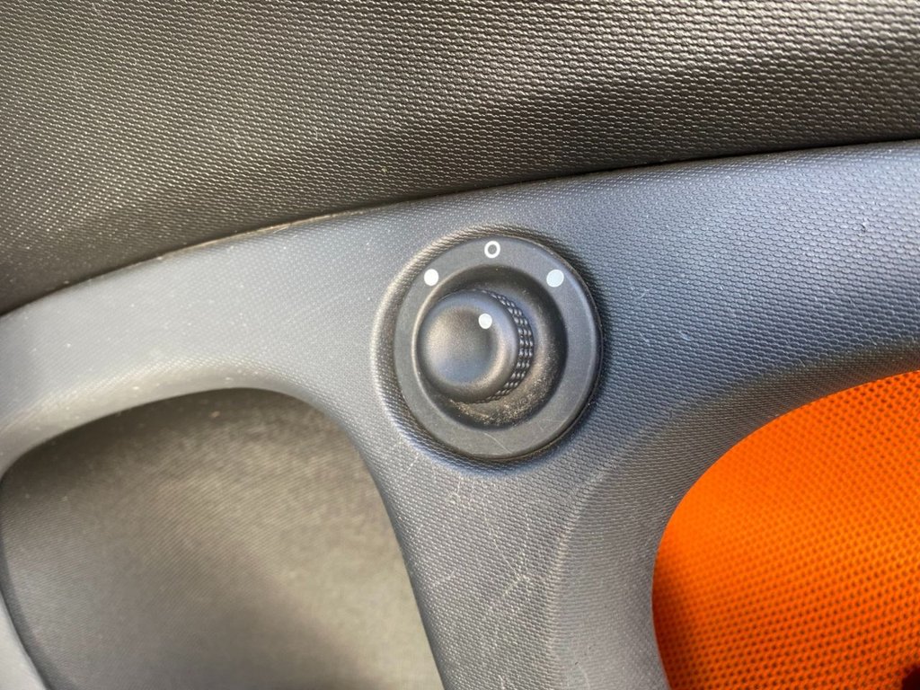 Used smart fortwo 2015 for sale - 76364135: Photo 22
