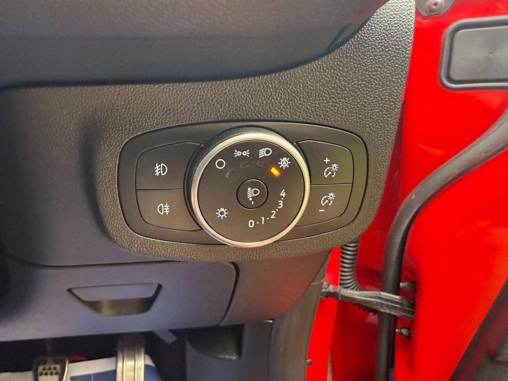 Used Ford Fiesta 2018 for sale - 76364136: Photo 26