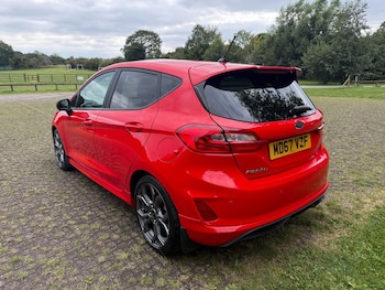 Used Ford Fiesta 2018 for sale - 76364136: Photo