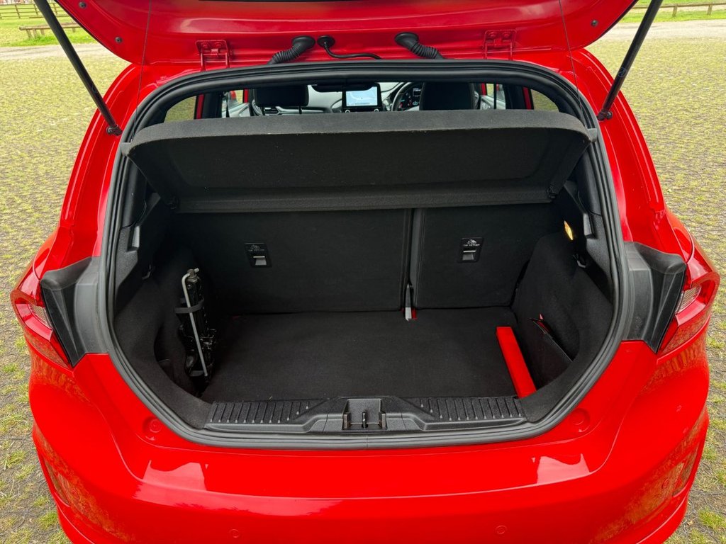 Used Ford Fiesta 2018 for sale - 76364136: Photo 7