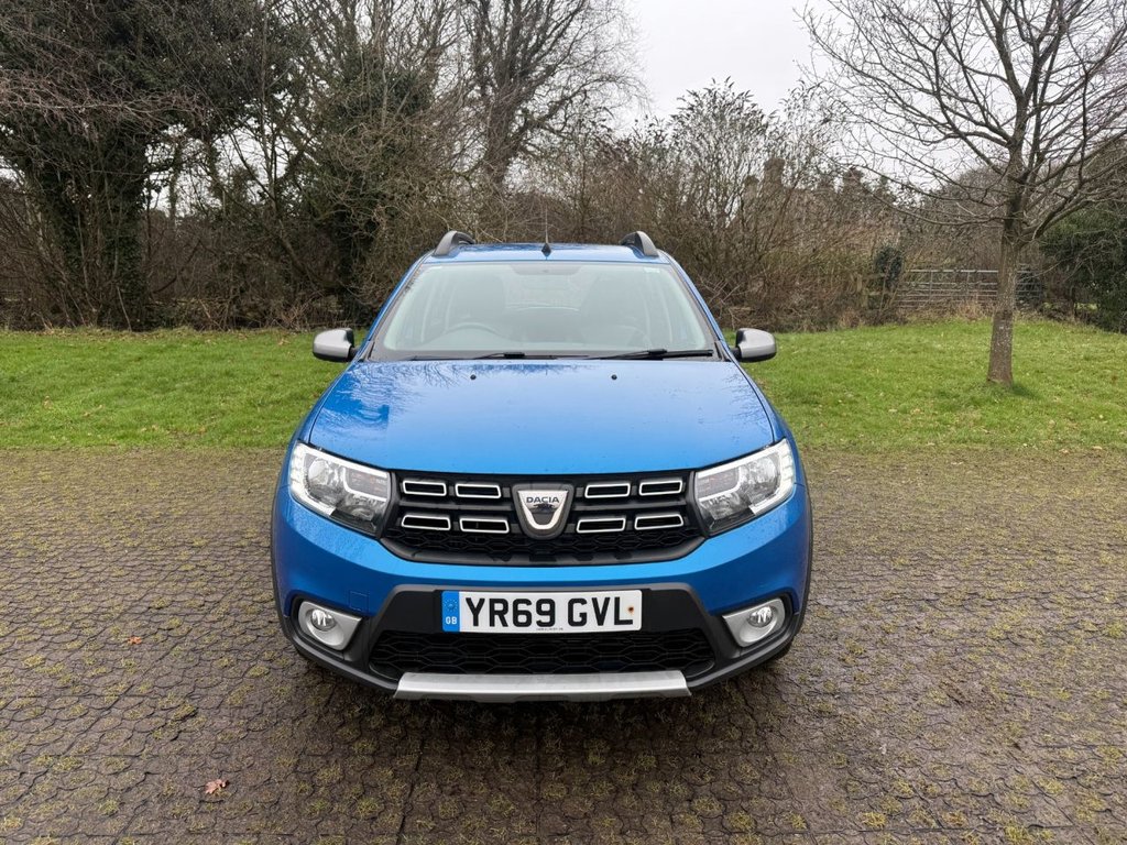 Used Dacia Sandero Stepway 2019 for sale - 77254402: Photo 2