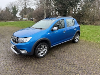 Used Dacia Sandero Stepway 2019 for sale - 77254402: Photo