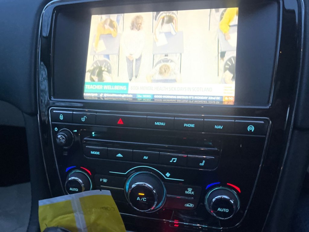 Used Jaguar XJ 2015 for sale - 77249983: Photo 11