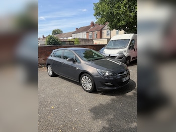 Used Vauxhall Astra 2013 for sale - 79312063: Photo