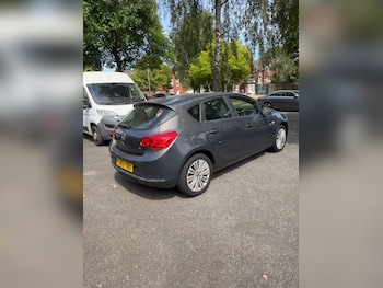 Used Vauxhall Astra 2013 for sale - 79312063: Photo