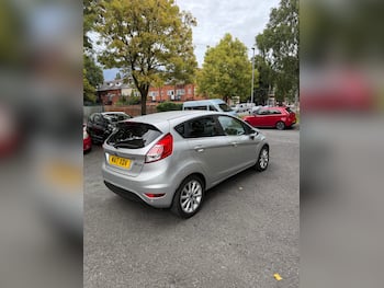 Used Ford Fiesta 2017 for sale - 79697614: Photo