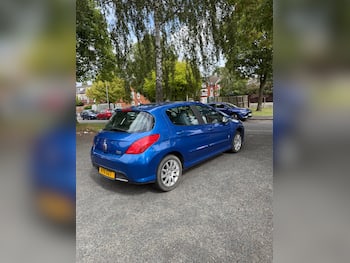 Used Peugeot 308 2011 for sale - 79724334: Photo