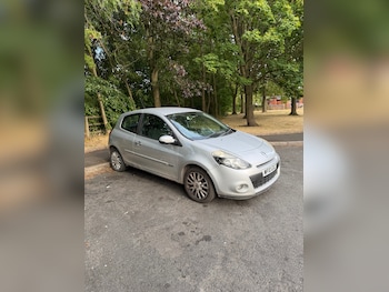 Used Renault Clio 2010 for sale - 79451718: Photo