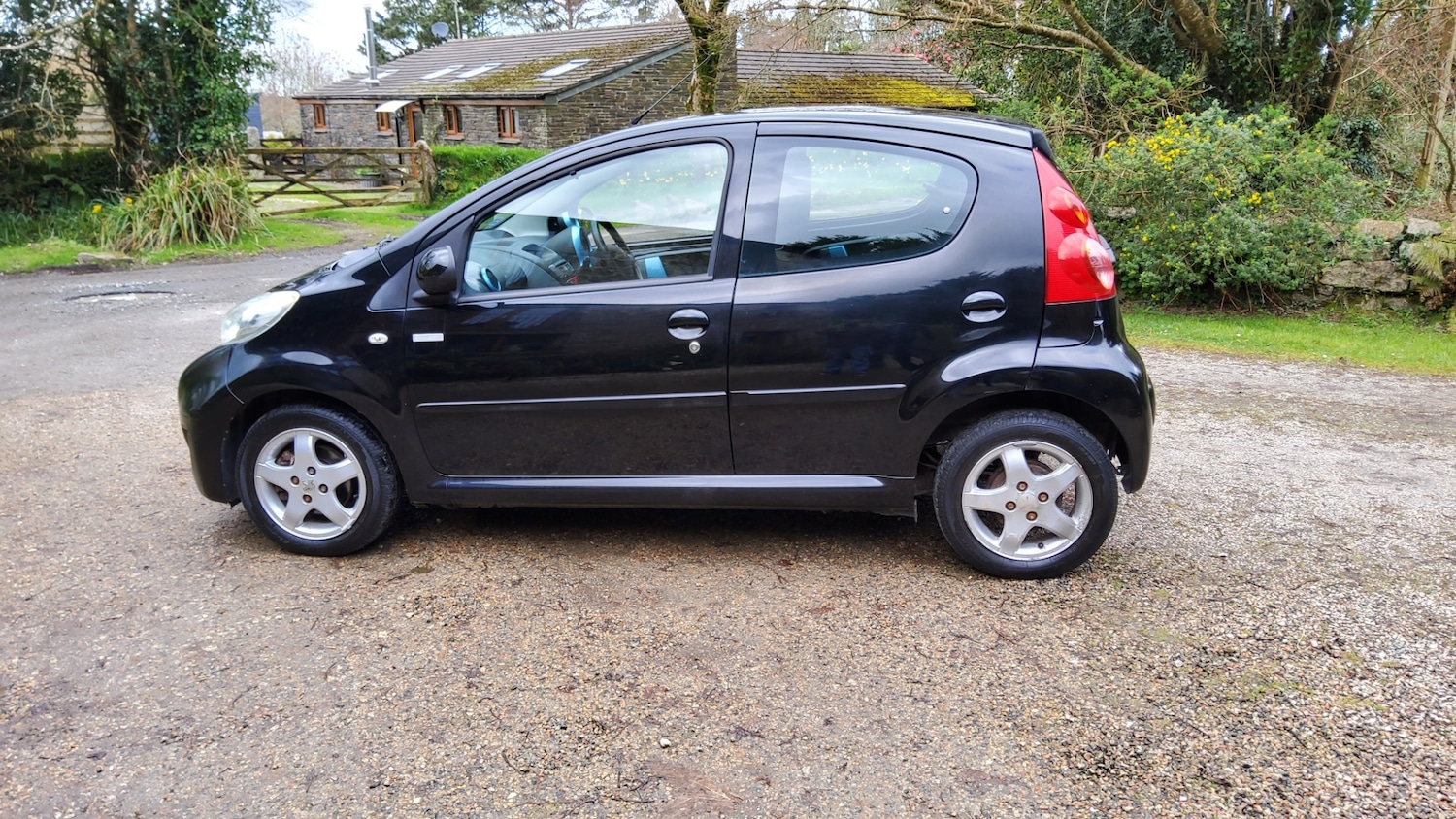 Used Peugeot 107 2010 for sale - 77803433: Photo 3