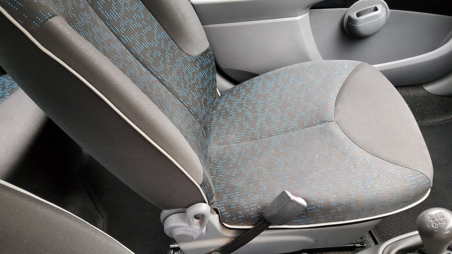 Used Peugeot 107 2010 for sale - 77803433: Photo 9