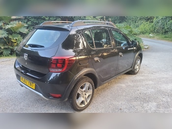 Used Dacia Sandero Stepway 2017 for sale - 79295136: Photo
