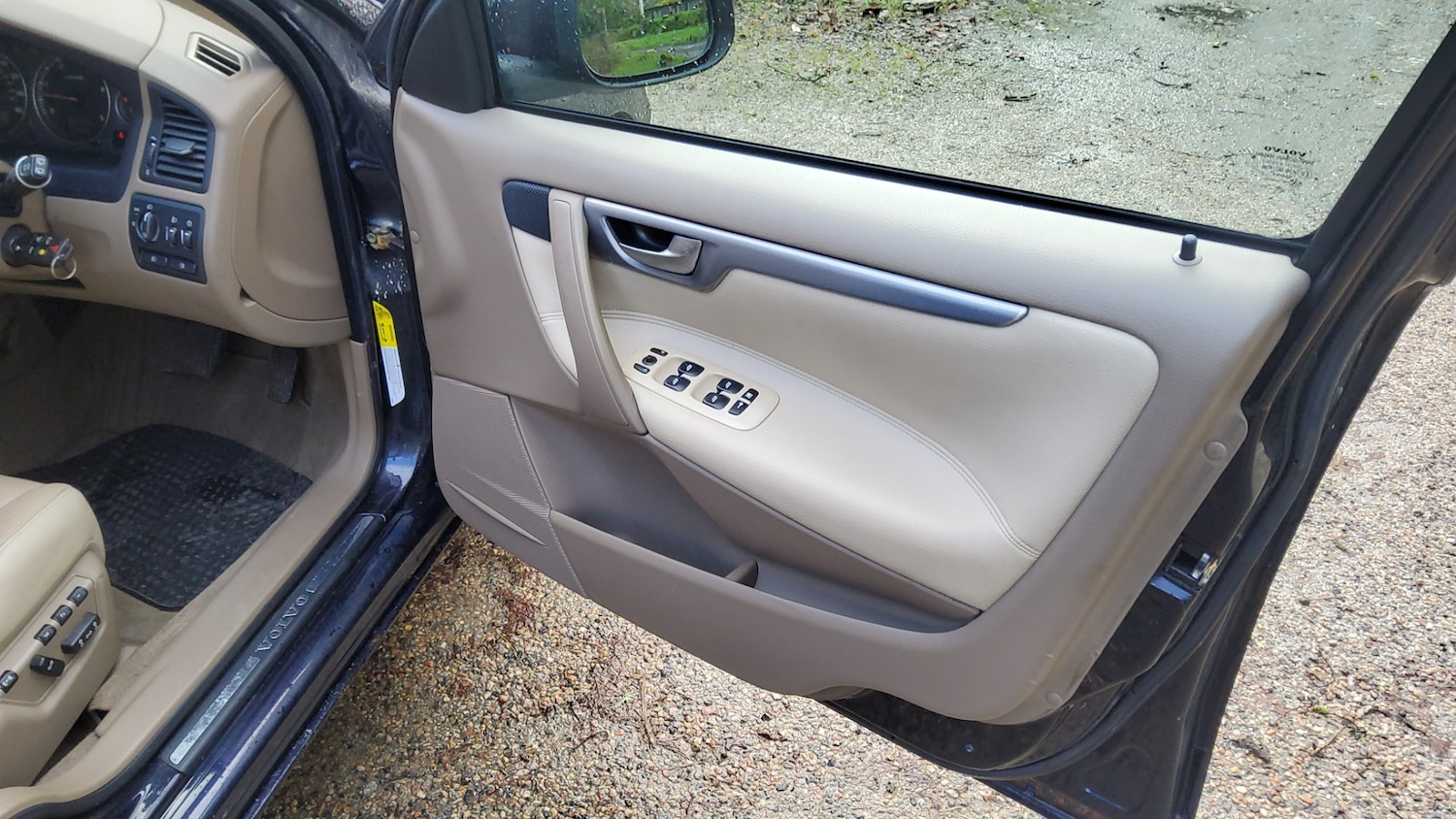 Used Volvo V70 2007 for sale - 77149716: Photo 14