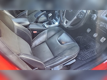 Used Volvo V40 2015 for sale - 77240776: Photo