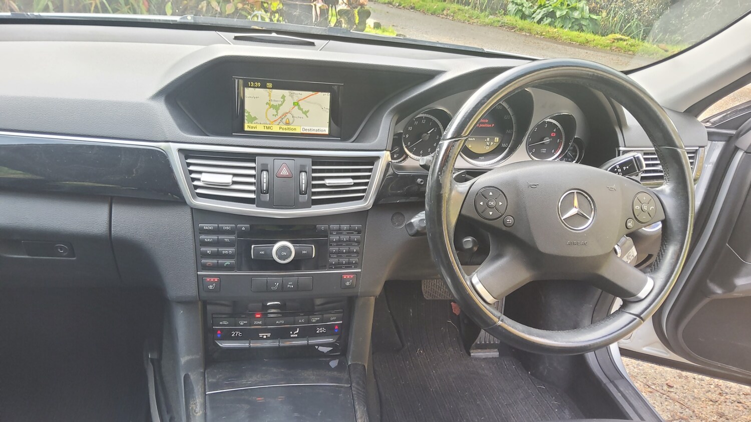 Used Mercedes-Benz E Class 2011 for sale - 75891629: Photo 24