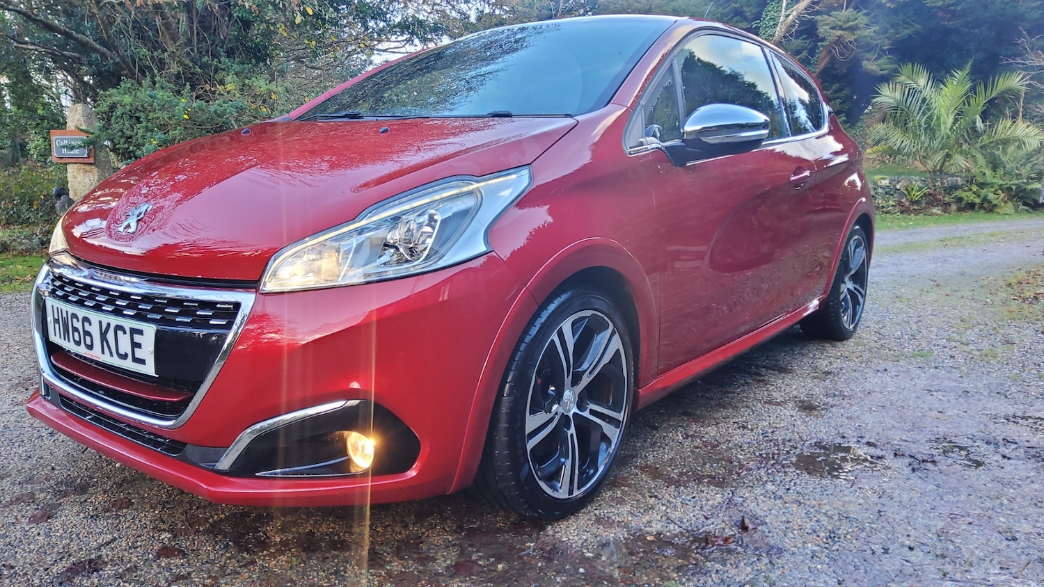 Used Peugeot 208 2017 for sale - 76615729: Photo 3
