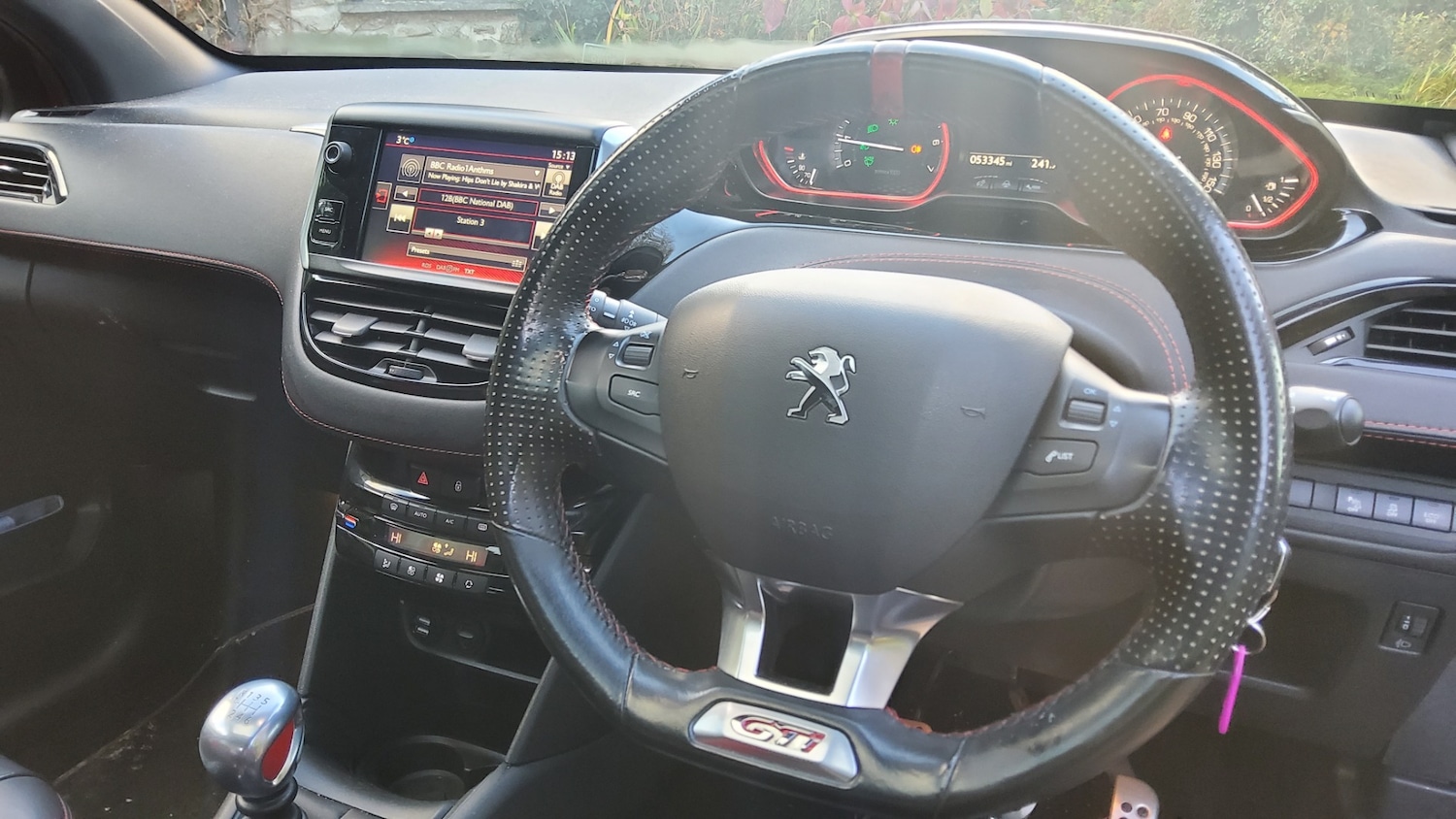 Used Peugeot 208 2017 for sale - 76615729: Photo 5