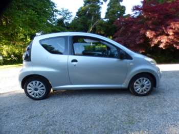 2011 (61) - 1.0i VTR 3dr [AC] £20 tax