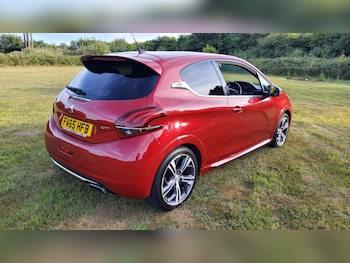 Used Peugeot 208 2016 for sale - 79352737: Photo