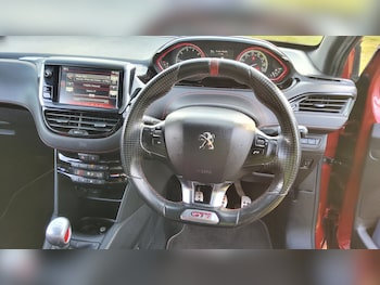 Used Peugeot 208 2016 for sale - 79352737: Photo