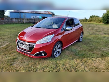 Used Peugeot 208 2016 for sale - 79352737: Photo