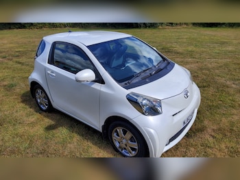 Used Toyota IQ 2013 for sale - 79418371: Photo