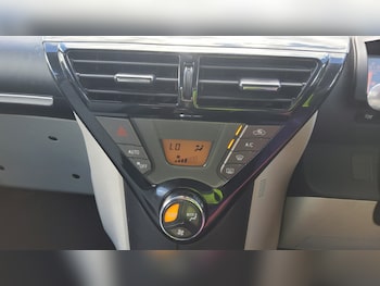 Used Toyota IQ 2013 for sale - 79418371: Photo