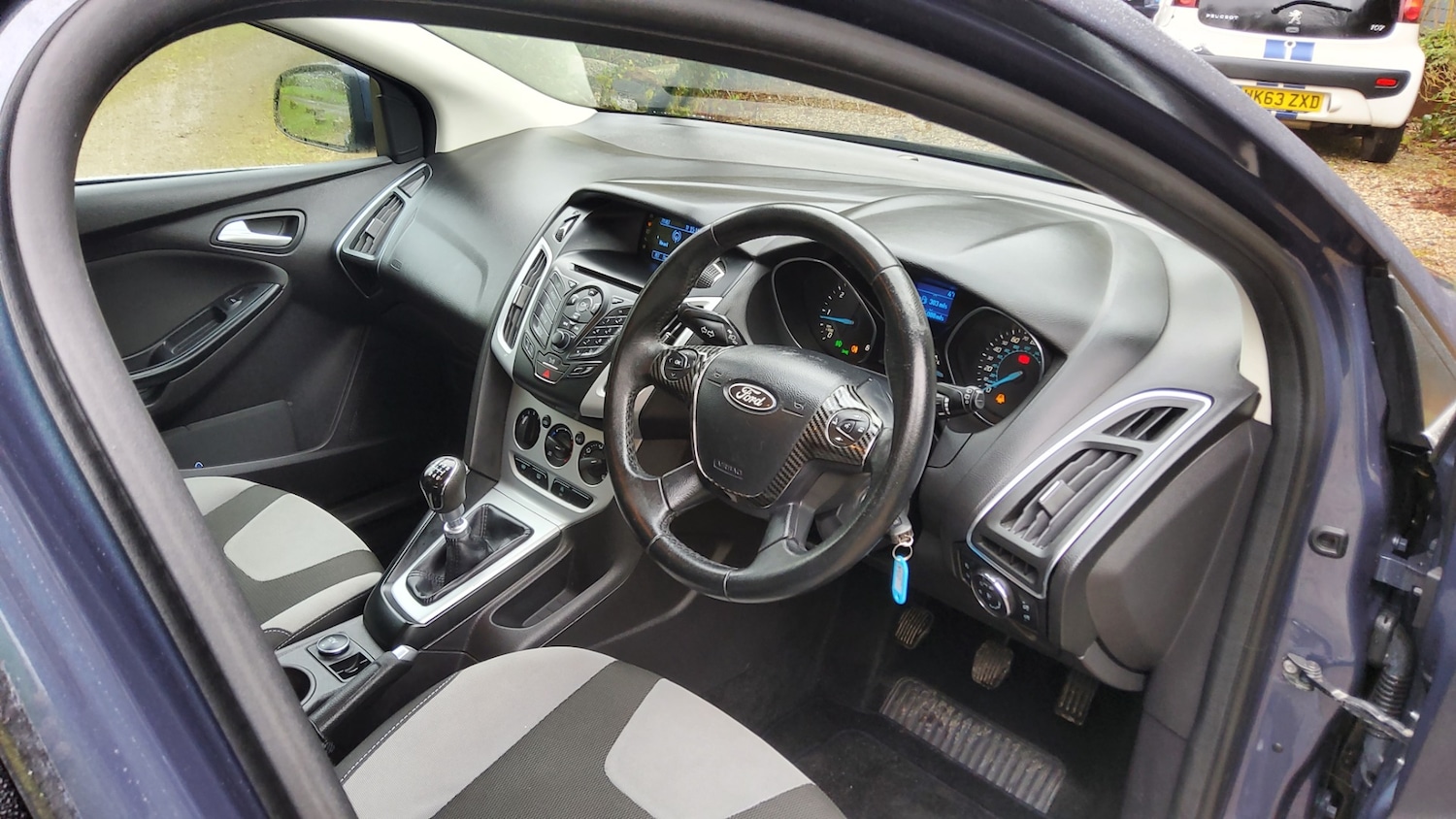 Used Ford Focus 2013 for sale - 77195203: Photo 2