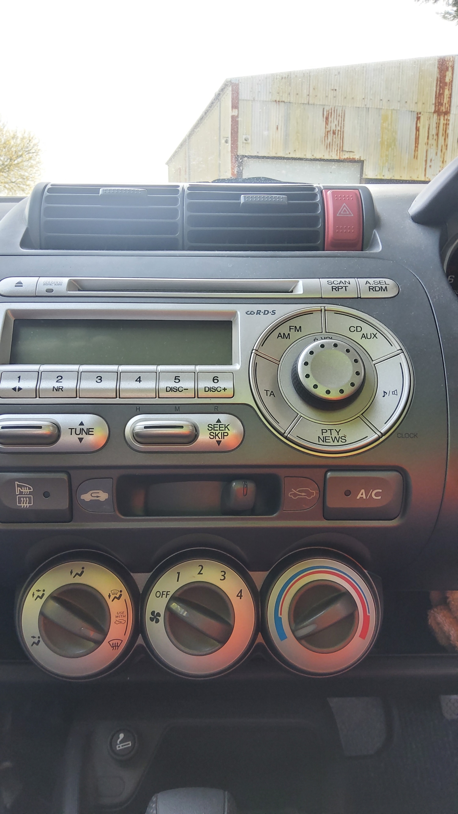 Used Honda Jazz 2005 for sale - 78162631: Photo 2