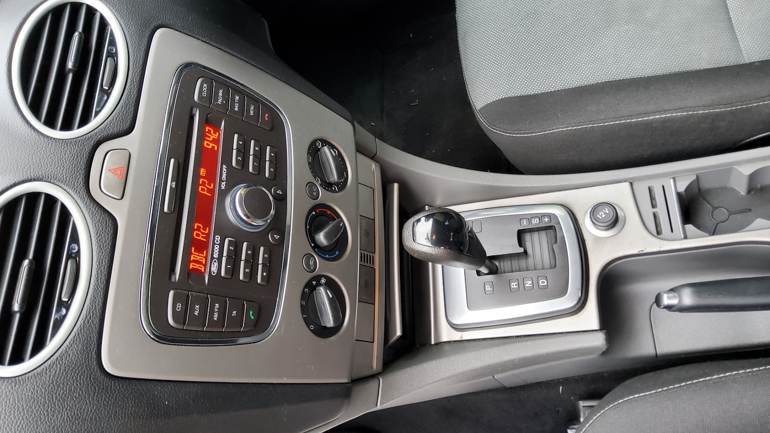 Used Ford Focus 2010 for sale - 76421828: Photo 4