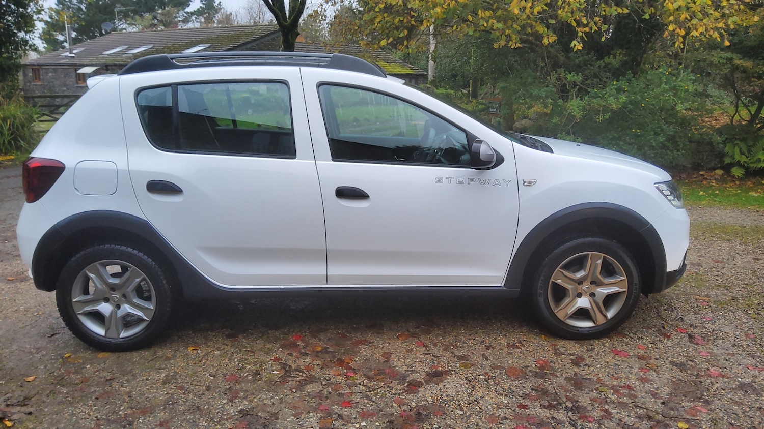 Used Dacia Sandero Stepway 2017 for sale - 76479562: Photo 11