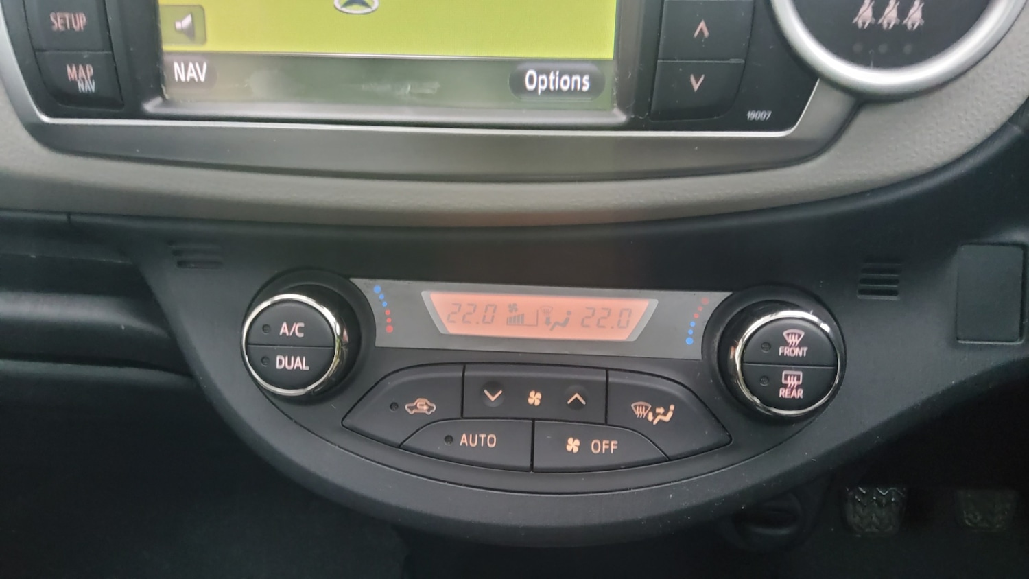 Used Toyota Yaris 2011 for sale - 77406484: Photo 4