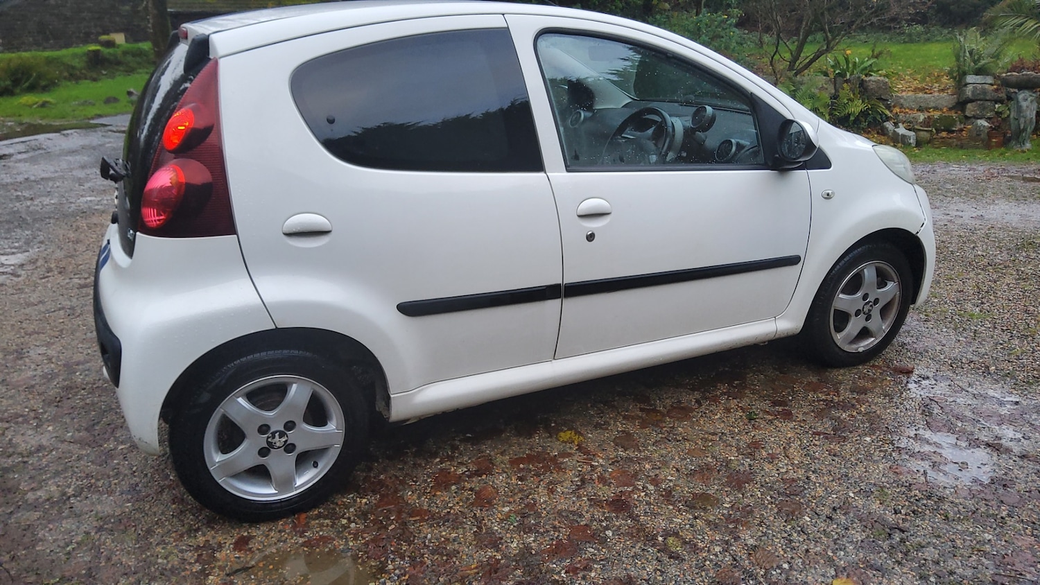 Used Peugeot 107 2013 for sale - 76834715: Photo 3