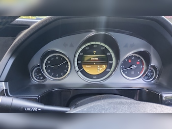 Used Mercedes-Benz E Class 2011 for sale - 78389161: Photo