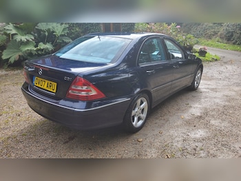 Used Mercedes-Benz C-Class 2007 for sale - 75985290: Photo