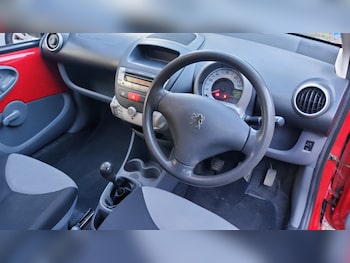 Used Peugeot 107 2012 for sale - 75871096: Photo