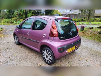 Used Peugeot 107 2014 for sale - 76320790: Photo 4