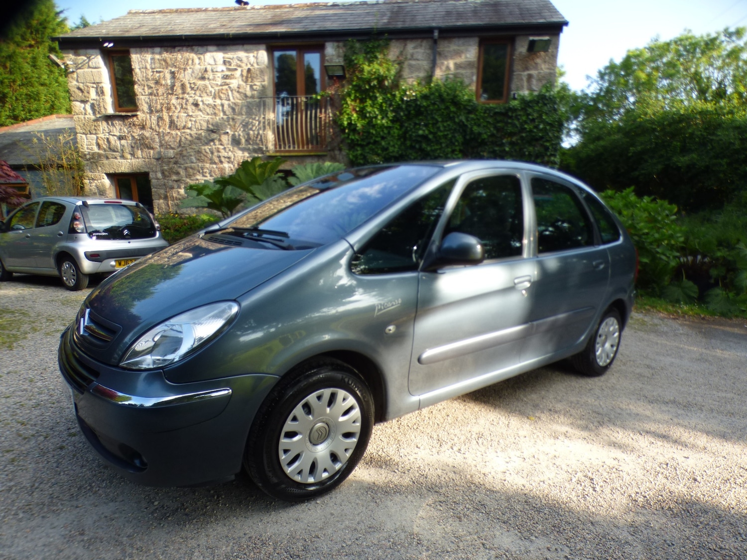 Vehicle 1