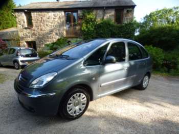 2010 (10) - 1.6 HDi 92 Desire 5dr