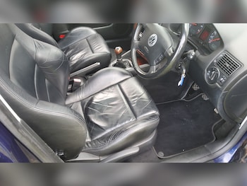 Used Volkswagen Golf 2002 for sale - 75934863: Photo