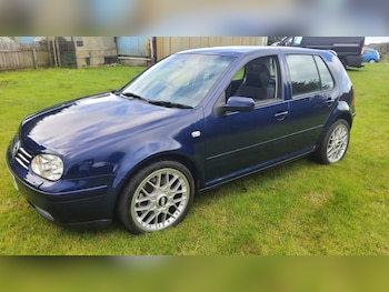 Used Volkswagen Golf 2002 for sale - 75934863: Photo
