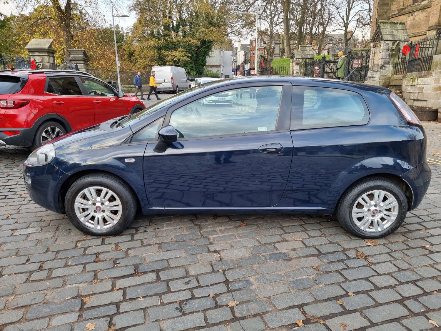 Used Fiat Punto 2014 for sale - 77162228: Photo 4