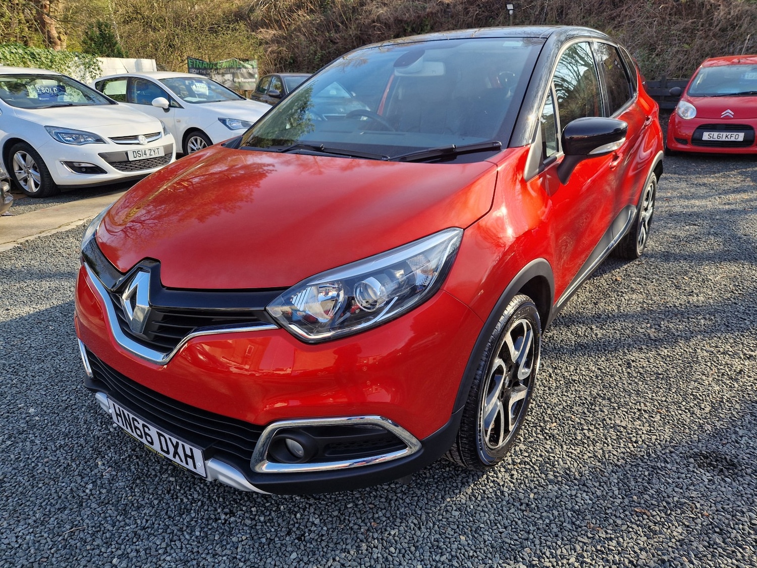Used Renault Captur 2016 for sale - 77465720: Photo 3