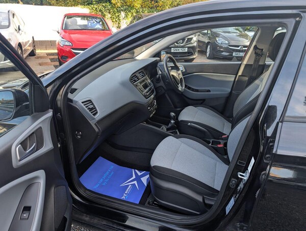 Used Hyundai i20 2015 for sale - 76058148: Photo 16