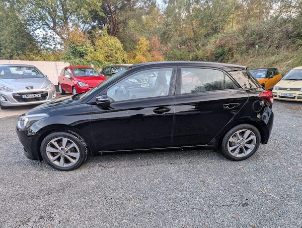 Used Hyundai i20 2015 for sale - 76058148: Photo 7